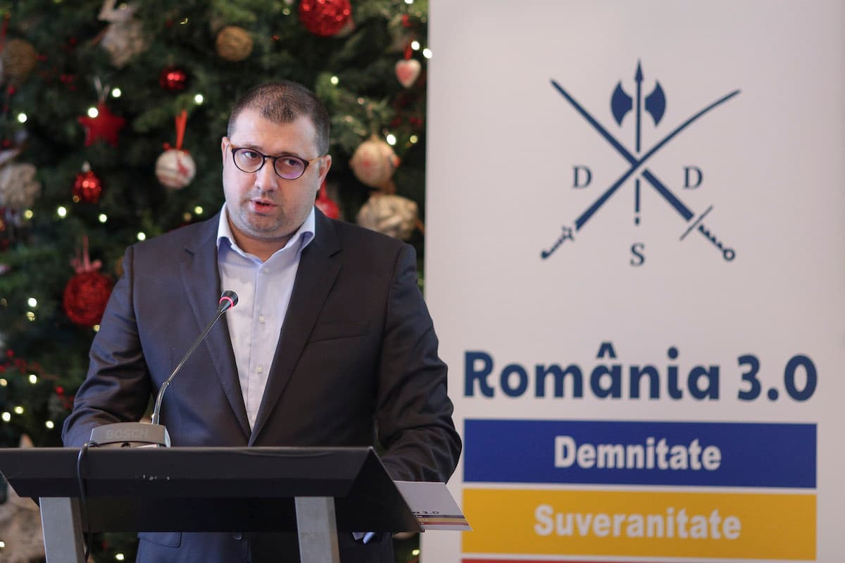 Fugitive ex-officer of the Romanian Intelligence Service turns himself in to Italian police
