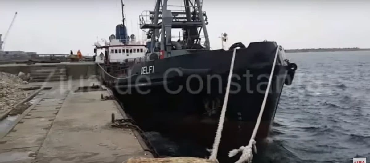 Romanian authorities rescue Moldovan tanker taking on water