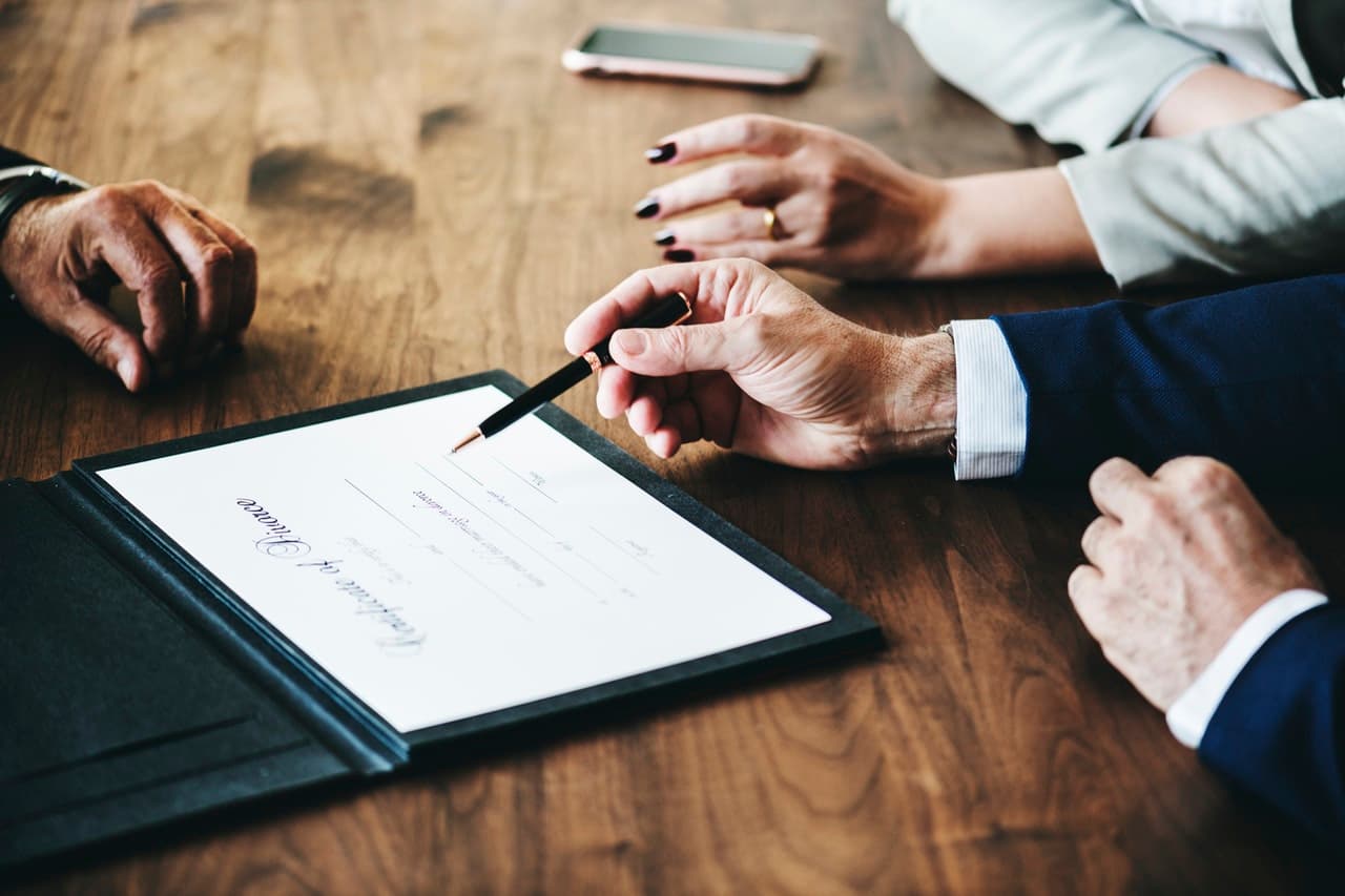 New draft law proposes paid leave for Romanians going through a divorce