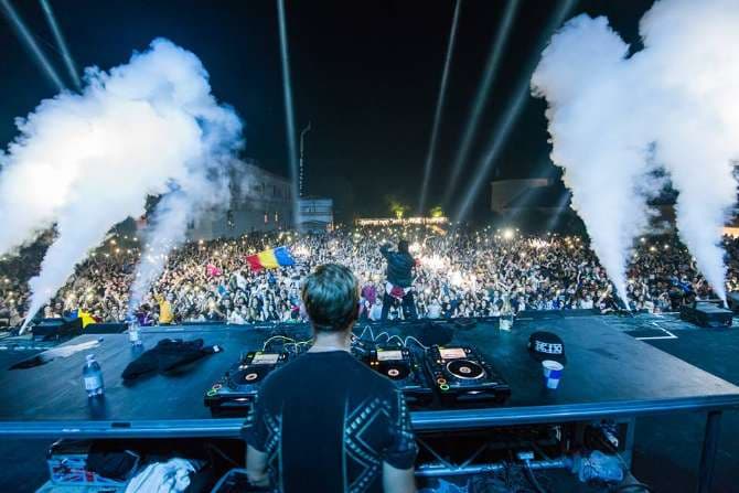 Music festival draws in record crowd to castle in the heart of Transylvania