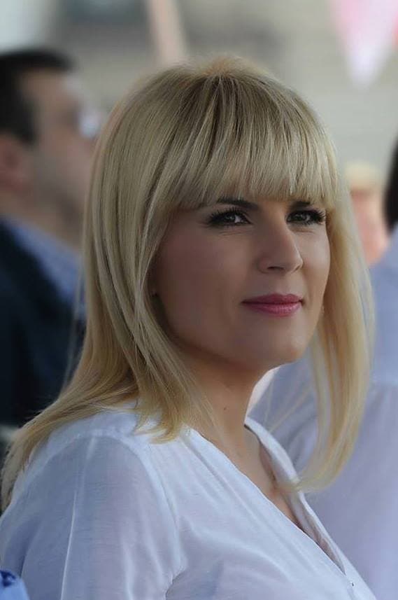 Former Romanian minister Elena Udrea’s sentence suspended by court