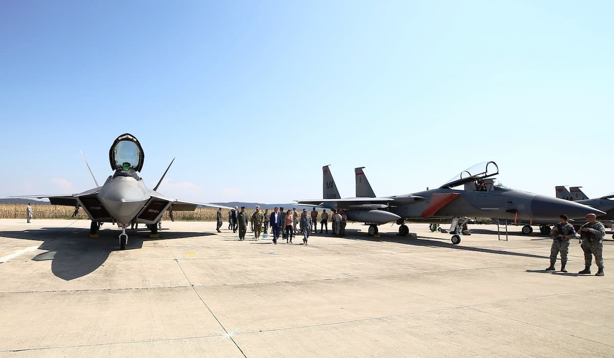 Two stealth F-22 Raptor fighters join military drill in Romania
