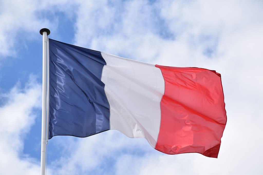 France ready to send hundreds of troops to Romania