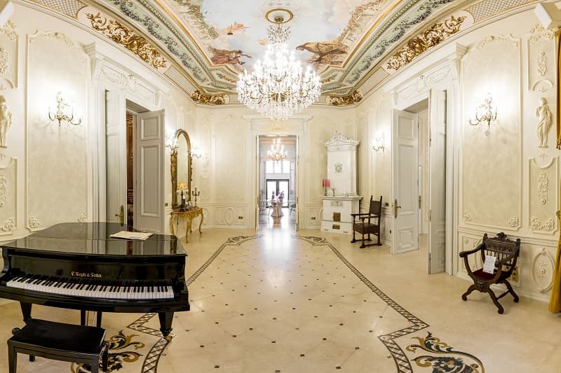 (P) Three days of refinement and elegance at Noblesse Palace: Luxury Lifestyle Fair