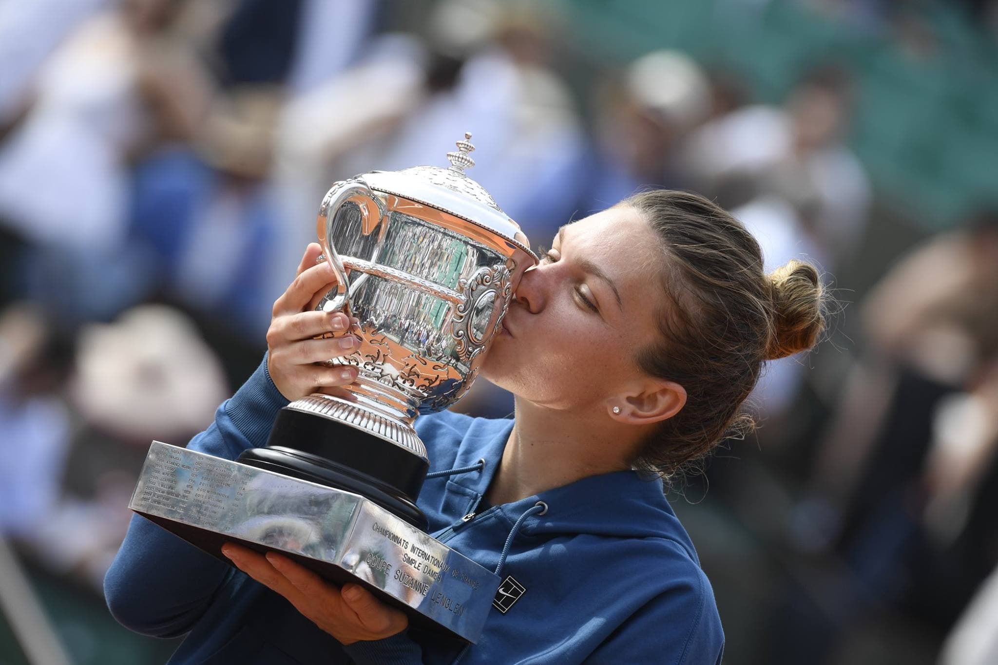 Nike NY ad celebrates Romanian Simona Halep’s Roland Garros win