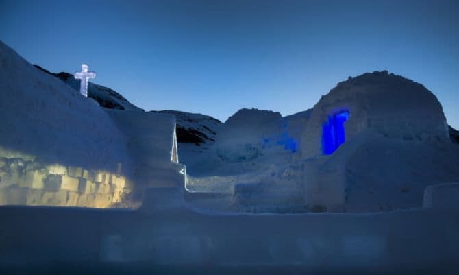 The only ice church in Romania opens at the end of January