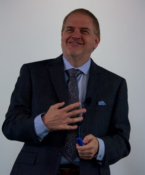 Body language expert Kevin Hogan comes to Romania for March conference