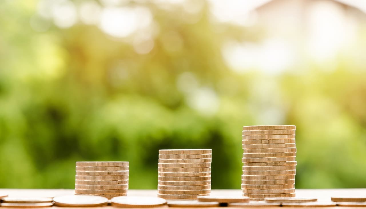 Romanian HR experts are paid less than their peers in the region