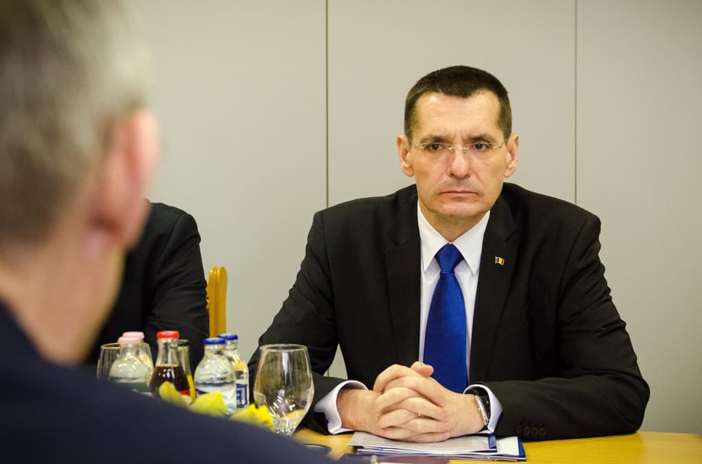 Romania's Voluntari mayor and former Interior Minister have plagiarized