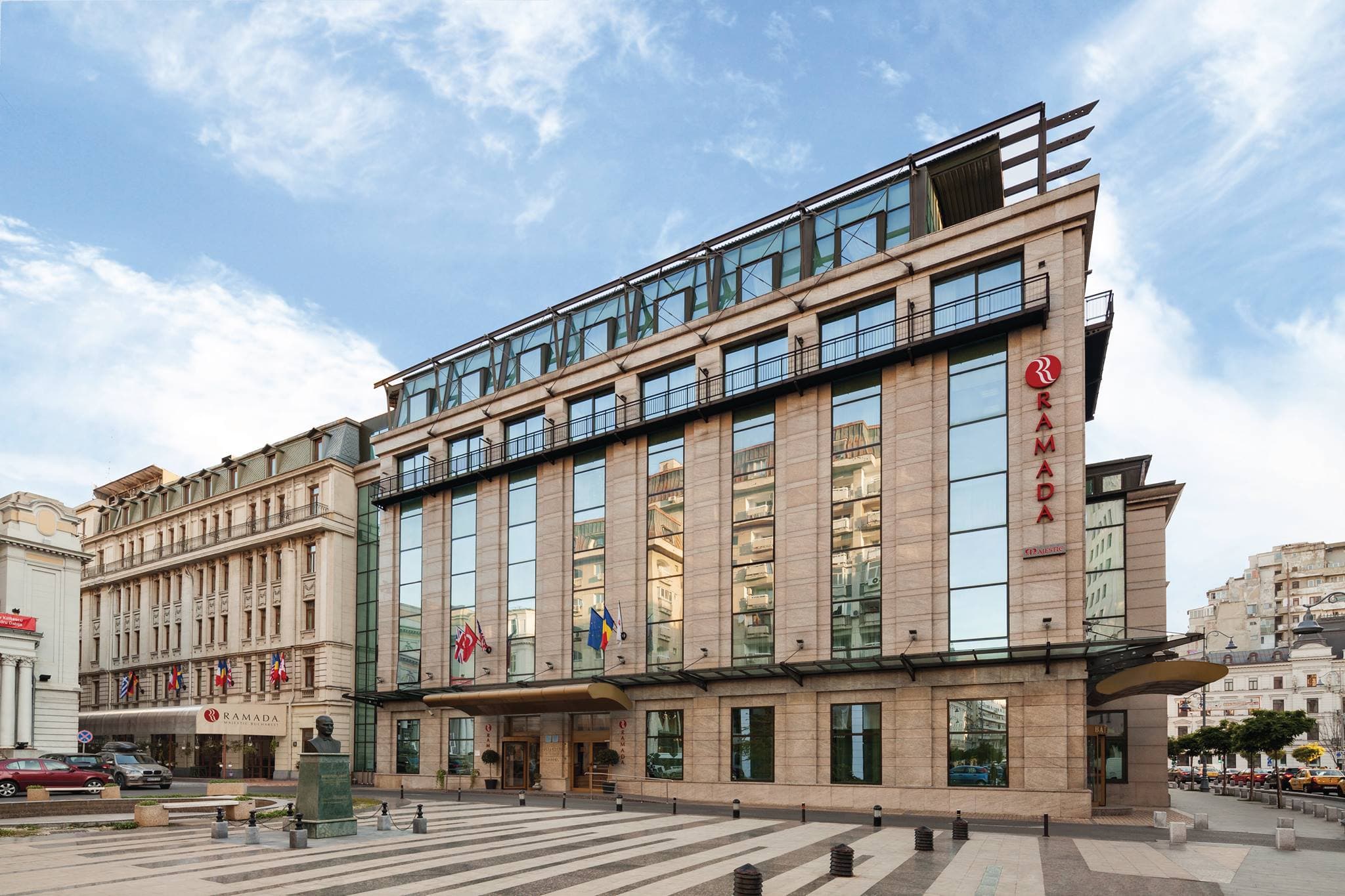 Famous hotel in downtown Bucharest put up for sale