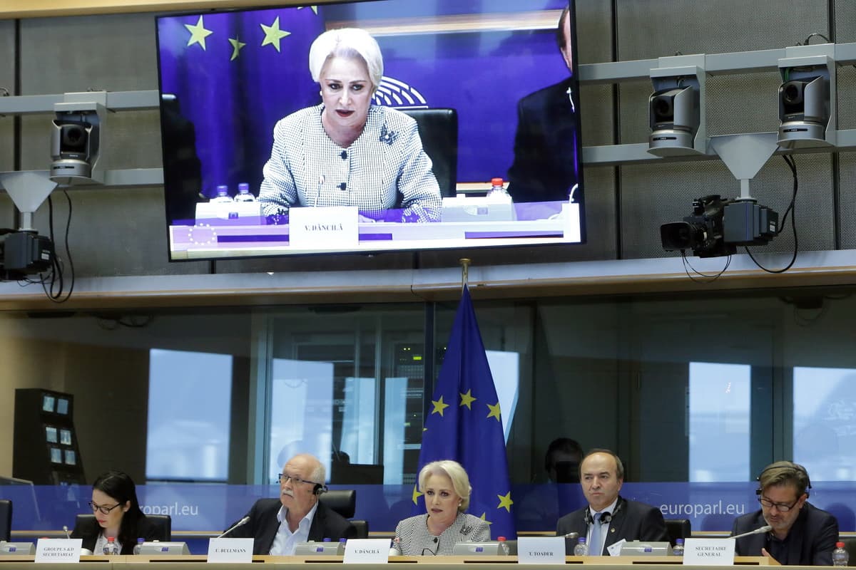 Romanian PM makes new mistake during talks with S&D MEPs in Brussels