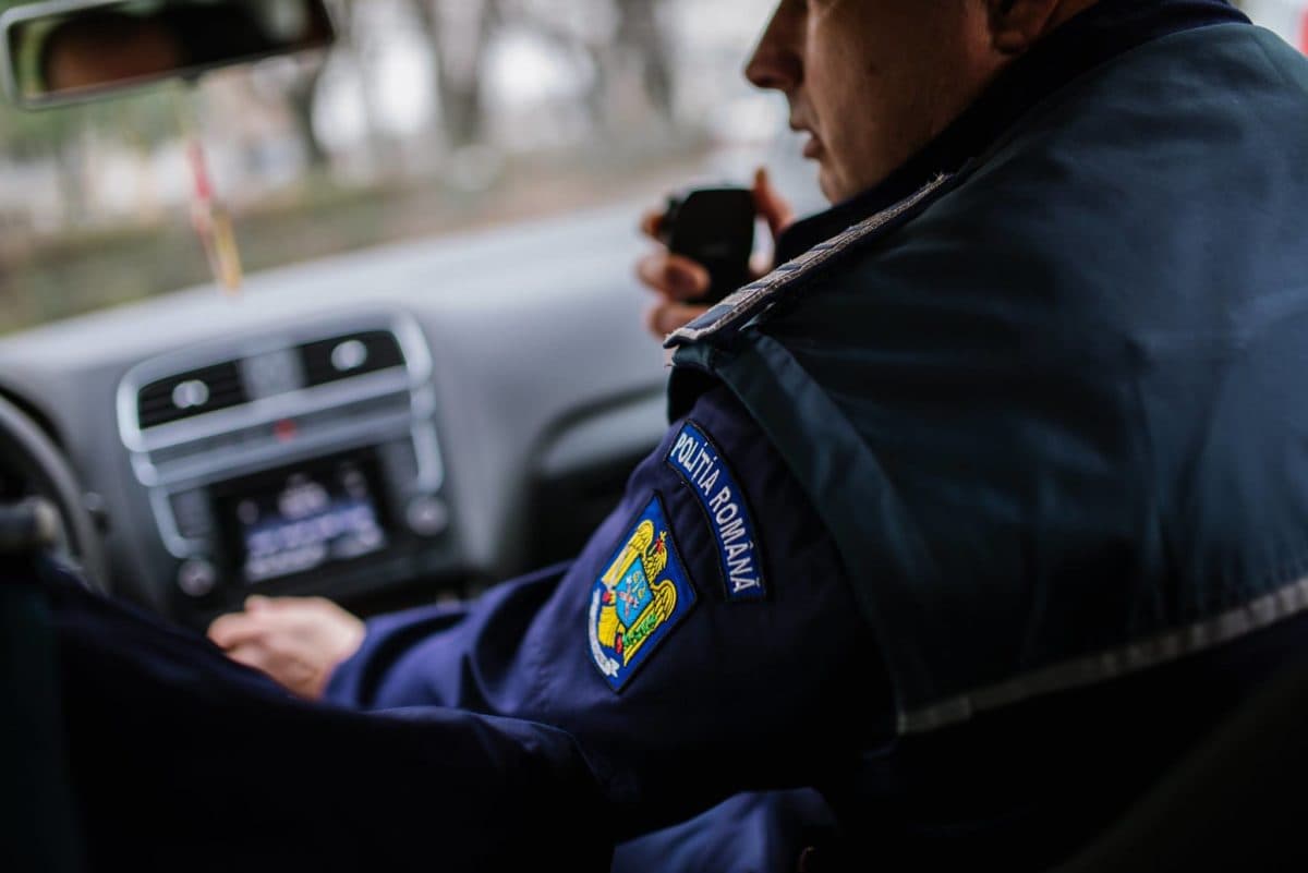 Police open fire during chase in Northern Romania, shoot 7-year-old girl by mistake