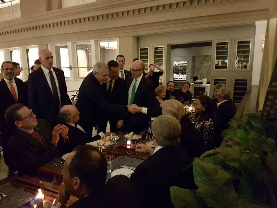 Romanian SocDem leader, PM take photos with Donald Trump at private dinner before inauguration