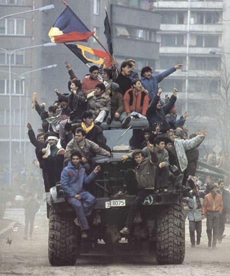 Most Romanians feel they don't know the truth about the 1989 Revolution