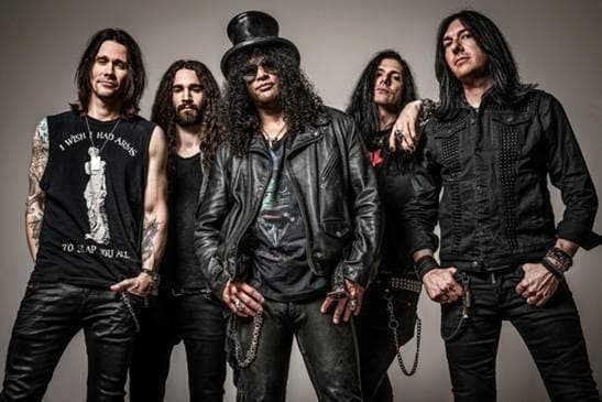 Legendary guitarist Slash comes to Bucharest for new gig