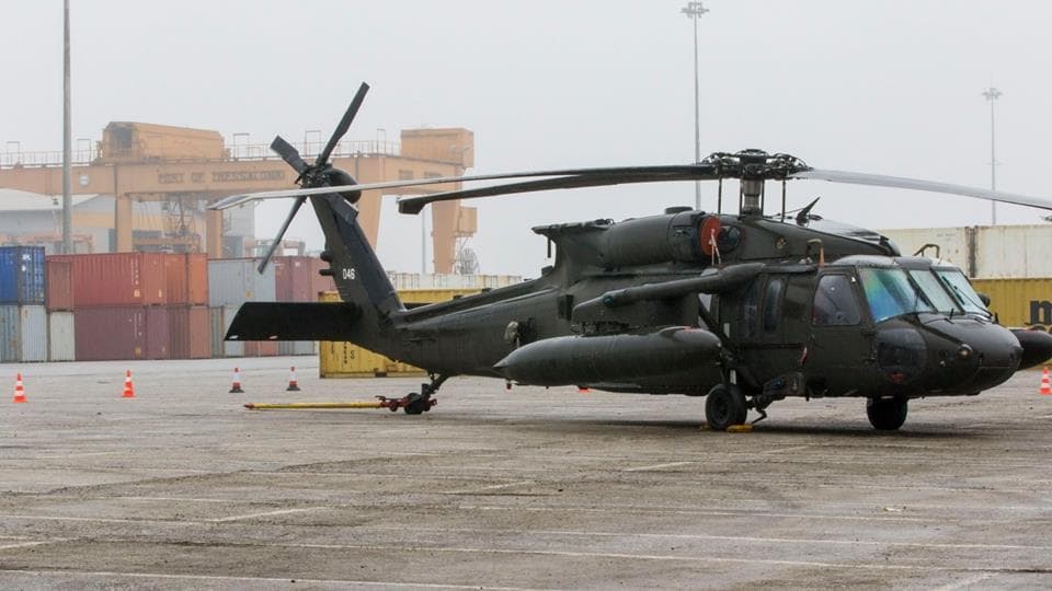 Four American Black Hawk helicopters arrive in Romania