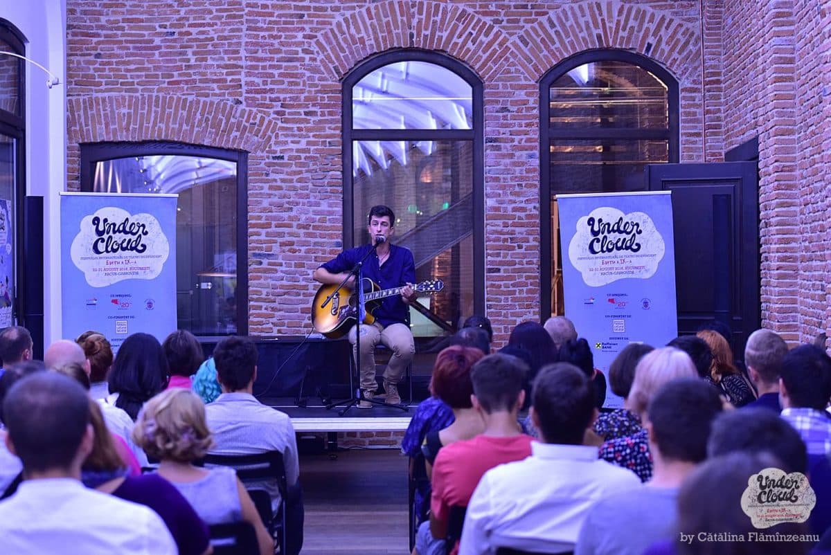 Independent theater festival in Bucharest adds dance, performance sections