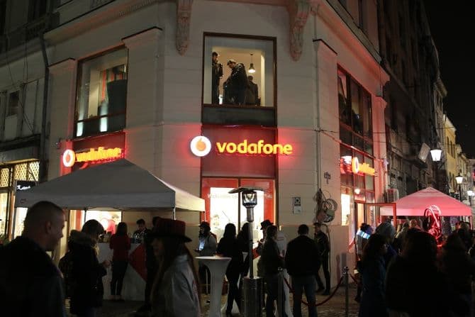 Vodafone opens shop in Bucharest’s Old Town