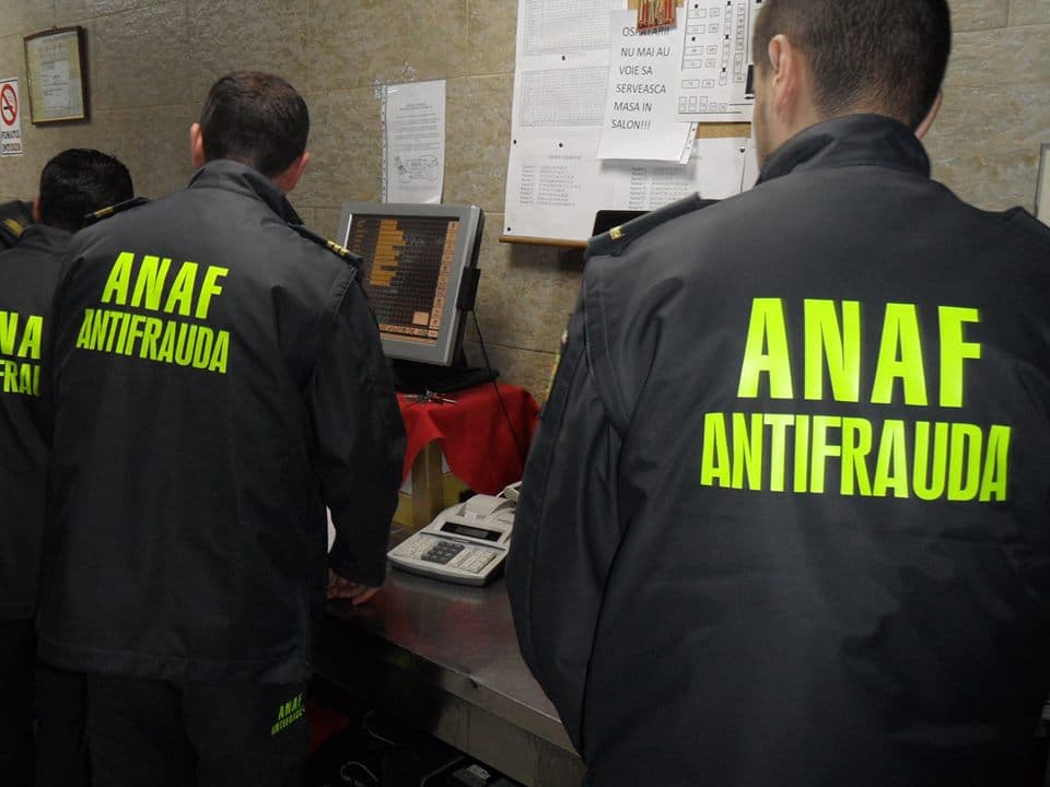 Romanian anti-fraud inspectors check companies from seaside resorts