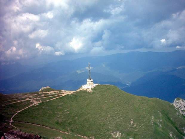 Romania's famous Caraiman summit cross to undergo renovation with Norwegian funding