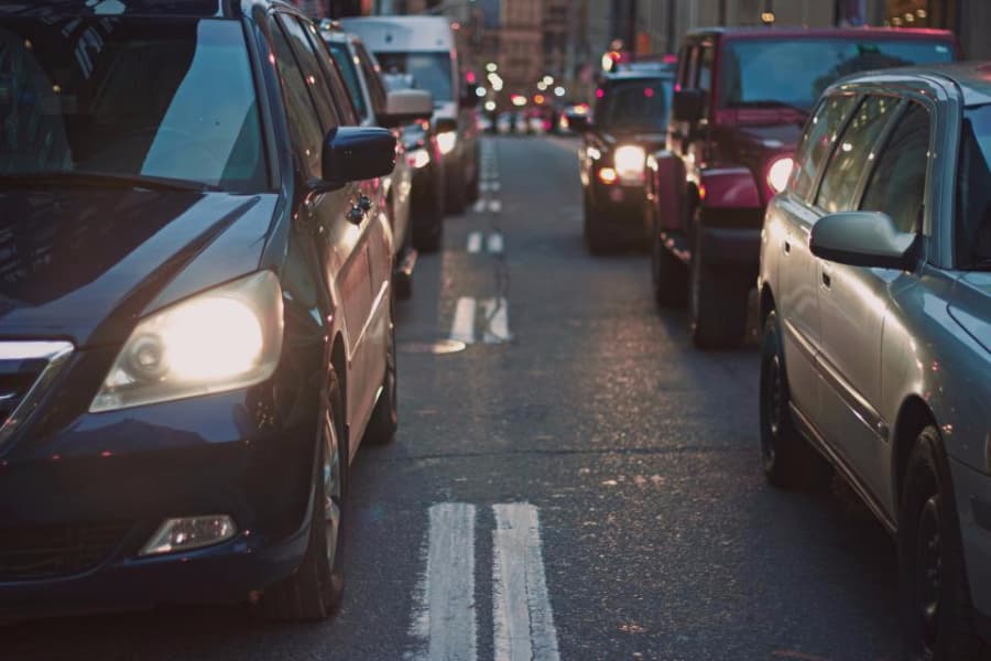 APIA: Removing the environment tax will lead to more old cars in Romania