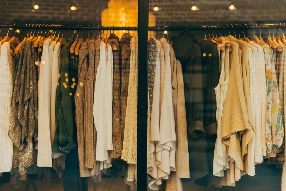 Romanian woman reports fake robbery to hide EUR 30,000 shopping spree from her husband