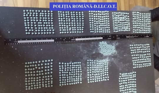 Two Romanians try to cross the border with 1,000 tablets of ecstasy