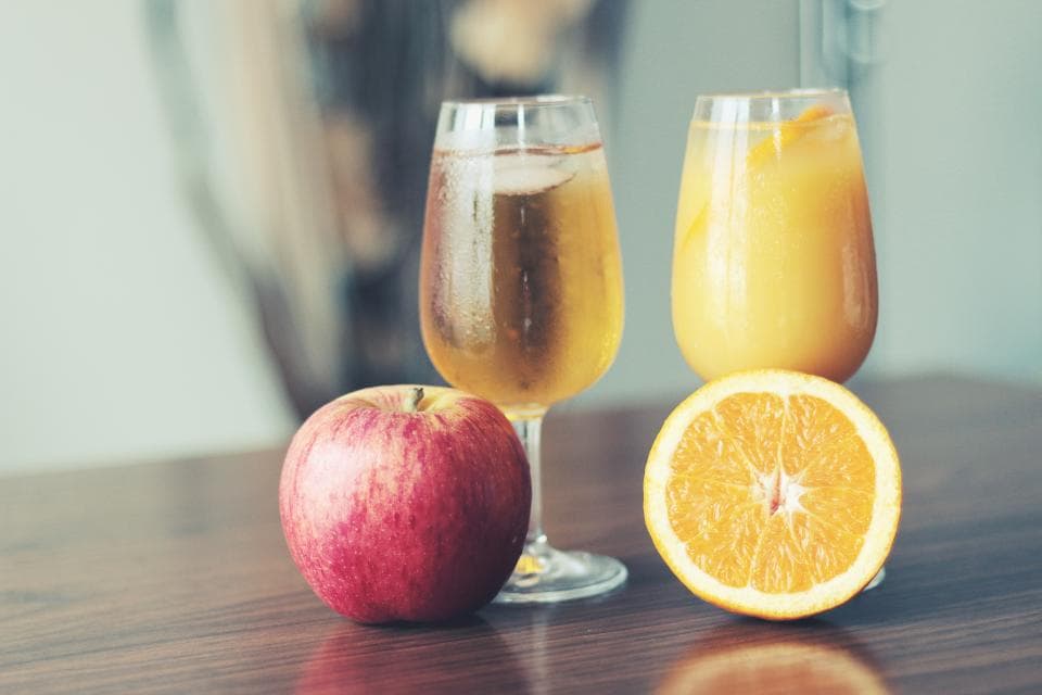 Study: Romanians drink 10 times less fruit juice and nectar than Germans