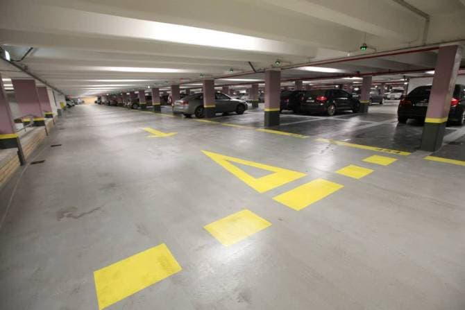 Gift boutique in downtown Bucharest offers free parking to clients