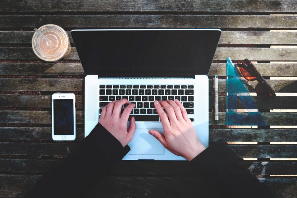 Which are the top news sites in Romania?