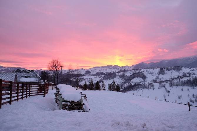 Writing in Europe’s best kept secret place: Expat authors move to Romanian mountain village, plan workshops