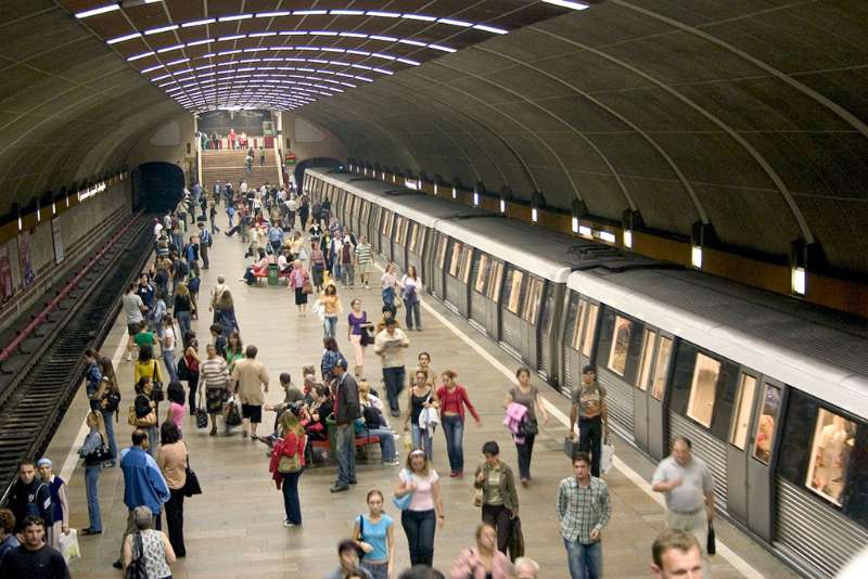 Bucharest public transport, banks announce Christmas & New Year schedule