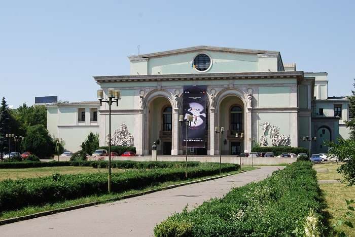 Bucharest Opera opens new season with Don Giovanni production