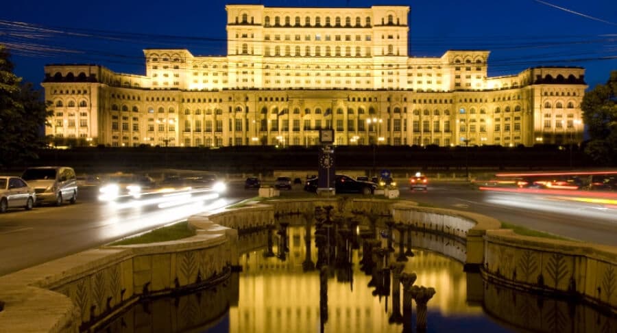 Higher fares for visits at Bucharest’s Palace of Parliament