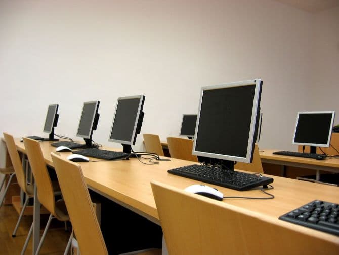 Spa owner, former Fujitsu Siemens and Microsoft Romania GMs prosecuted in overpriced licenses case