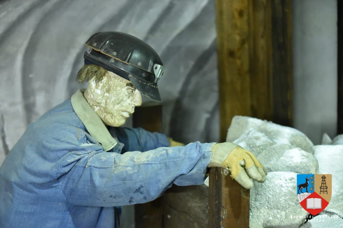 Virtual 3D tour in Romanian salt mine