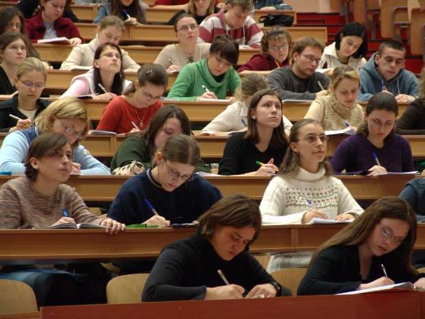 Academic ethics and integrity courses, compulsory in Romania