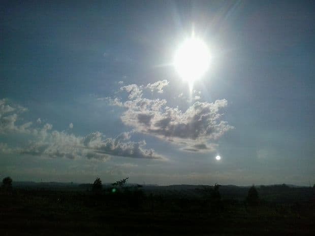 Bucharest City Tales: Saying hello again to my old friends, Mr. Sun Lotion and Mr. After Sun