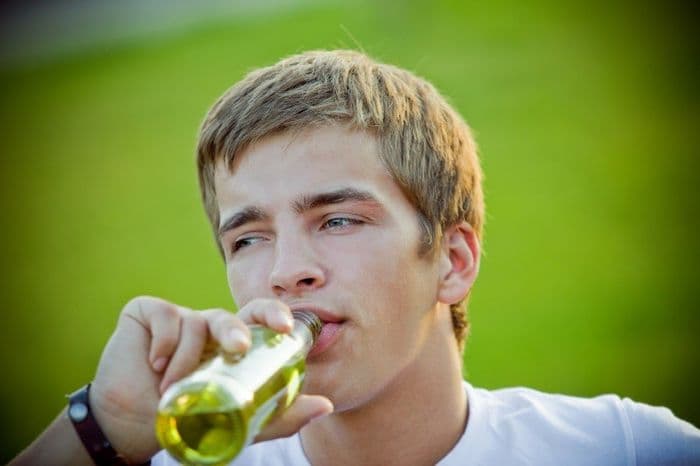 More than three quarters of Romanian teenagers drink alcohol, study shows
