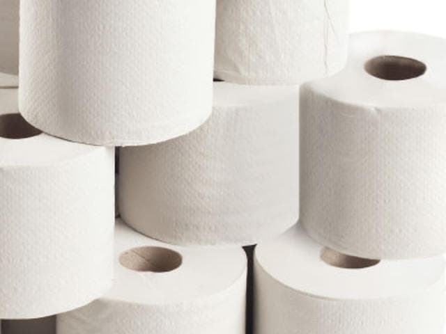 Shoppers take supermarket by assault to get toilet paper discount in Romania