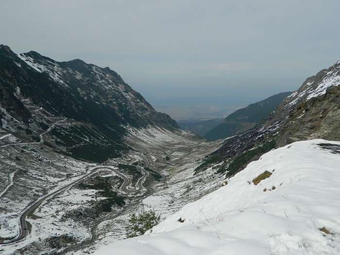 Romania’s high altitude road Transfagarasan closes to traffic