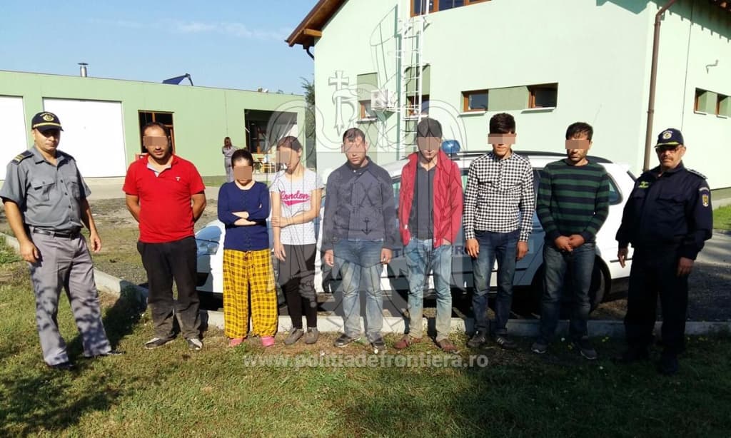 Border Police: 24 Turkish migrants caught trying to enter Romania illegally
