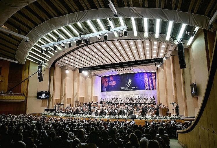 Weekend calendar: DokStation, Película, George Enescu festivals, Anonimul retrospective, Corneliu Porumboiu's latest film opens in local cinemas