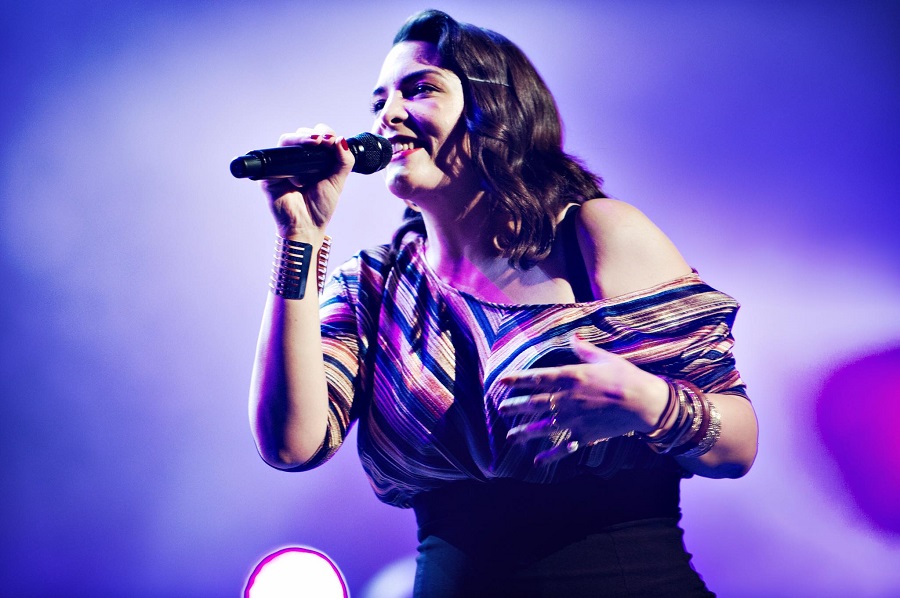 Dutch singer Caro Emerald returns to Romania for concert next year