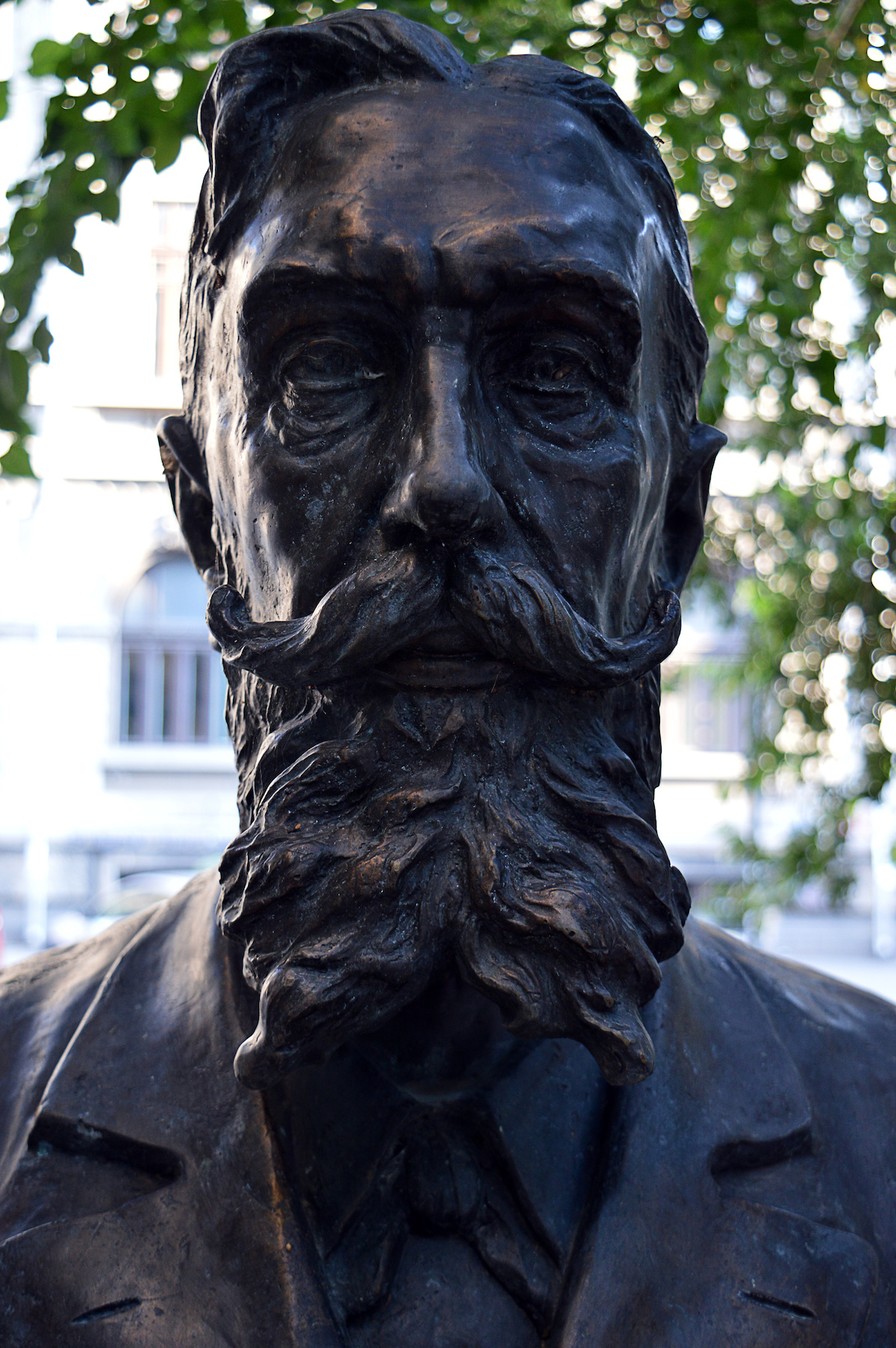 Bucharest Centennial Ion Mincu, a pioneer of modern Romanian