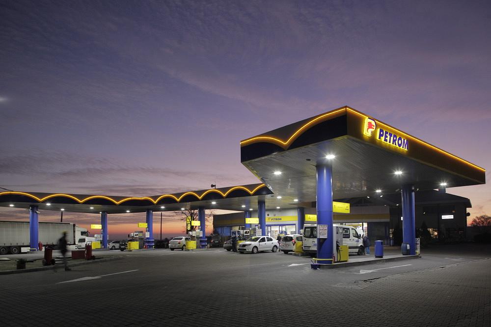Auchan To Manage The Shops Within Petroms Gas Stations In