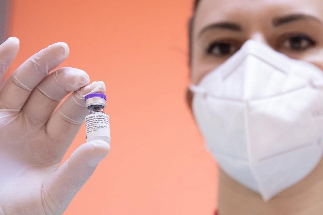 Covid 19 Vaccination Campaign Over 840 000 Romanians Register On Dedicated Platform In 10 Days Romania Insider