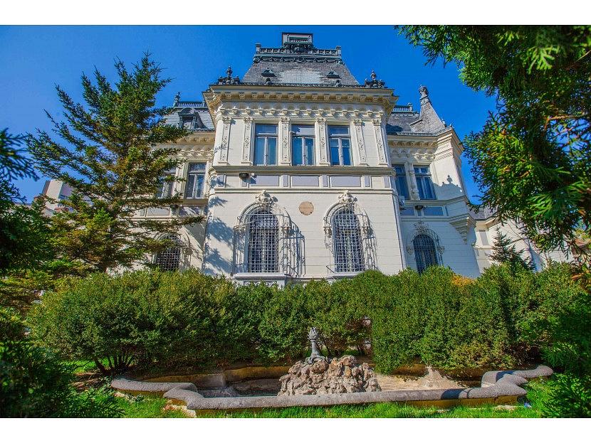 The Former Headquarters Of The United States Embassy In Romania Is For Sale The Romania Journal