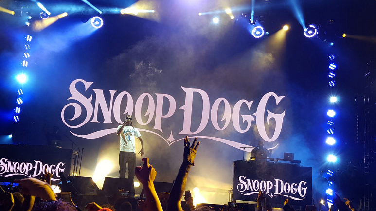 Snoop Dogg Bucharest Romania Arenele Romane 1 Youtube