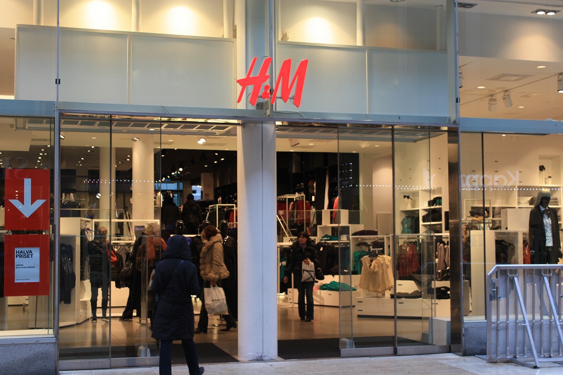 Hm poland. H M Ереван. H M интернет-магазин. Магазин h&m в Белоруссии. Магазин h&m в Ереване.